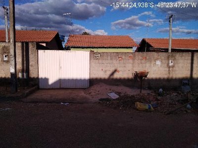 Casa, 2 quartos, 180 m² - Foto 1