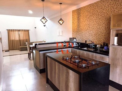 Casa, 3 quartos, 207 m² - Foto 1