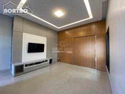 Casa, 1 quarto, 225 m² - Foto 2