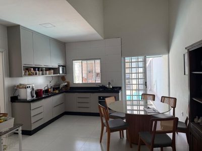 Casa, 3 quartos, 180 m² - Foto 4