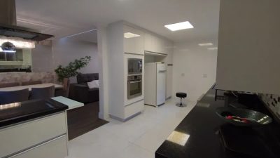 Casa, 4 quartos, 300 m² - Foto 1