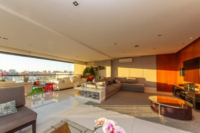 Apartamento, 3 quartos, 185 m² - Foto 1