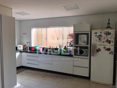 Casa, 3 quartos, 266 m² - Foto 4