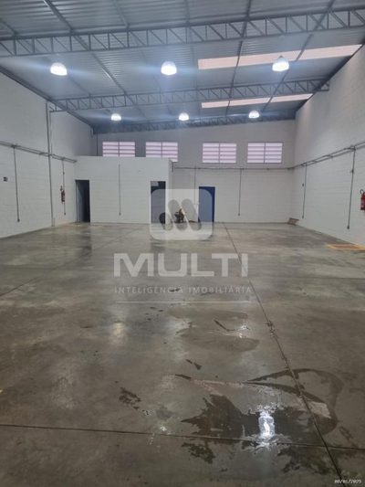 Casa, 1 quarto, 278 m² - Foto 4