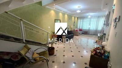 Sobrado, 4 quartos, 215 m² - Foto 2