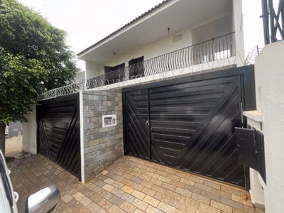 Casa, 6 quartos, 352 m² - Foto 1