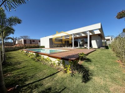 Casa, 4 quartos, 839 m² - Foto 1
