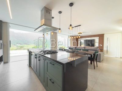 Casa, 4 quartos, 270 m² - Foto 4