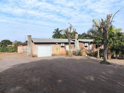 Chácara, 3 quartos, 4800 m² - Foto 1
