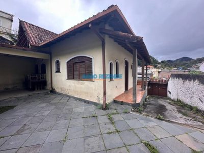 Casa, 6 quartos, 172 m² - Foto 2
