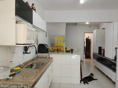 Casa, 4 quartos, 141 m² - Foto 1