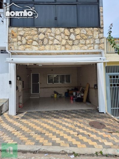 Casa, 4 quartos, 278 m² - Foto 1