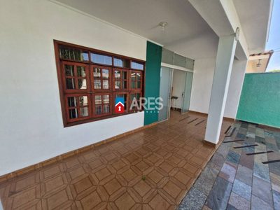 Casa, 4 quartos, 159 m² - Foto 2