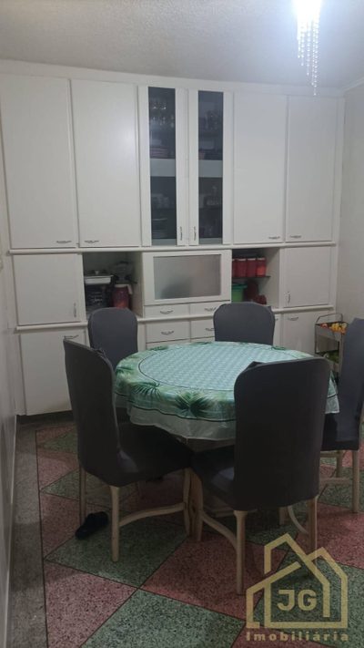 Casa, 2 quartos, 200 m² - Foto 2