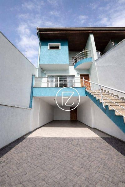 Sobrado, 4 quartos, 269 m² - Foto 1
