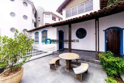 Casa, 5 quartos, 379 m² - Foto 1