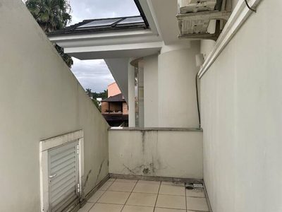 Casa, 4 quartos, 258 m² - Foto 2