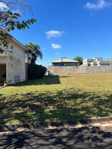 Loteamento e Condomínio, 360 m² - Foto 1