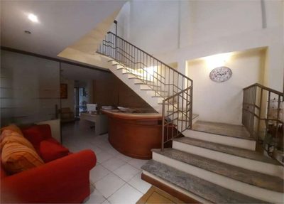 Casa, 5 quartos, 323 m² - Foto 1