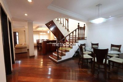 Sobrado, 4 quartos, 323 m² - Foto 1