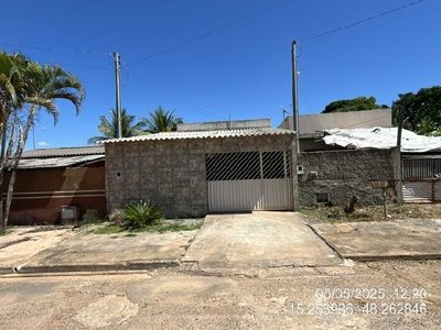 Casa, 2 quartos, 195 m² - Foto 1