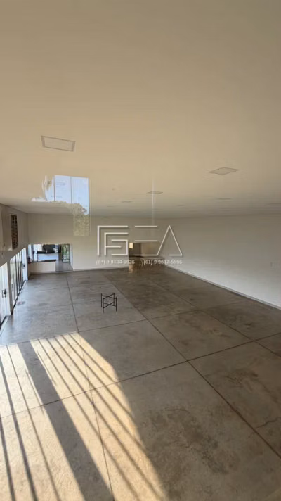 Loja-Salão, 1050 m² - Foto 1
