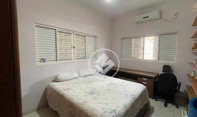 Casa, 4 quartos, 250 m² - Foto 4