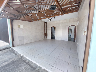 Casa, 2 quartos, 196 m² - Foto 2
