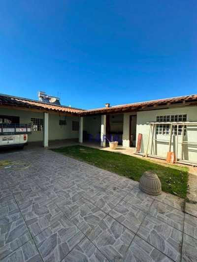 Casa, 3 quartos, 158 m² - Foto 1