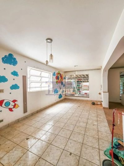 Sobrado, 4 quartos, 240 m² - Foto 2