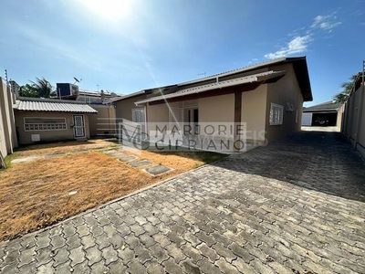 Casa, 4 quartos, 161 m² - Foto 1