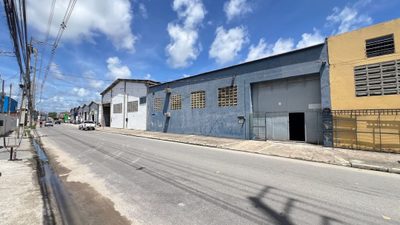 Depósito-Galpão, 330 m² - Foto 1
