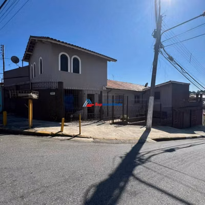 Casa, 3 quartos, 203 m² - Foto 1