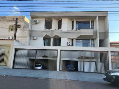 Apartamento, 3 quartos, 120 m² - Foto 1