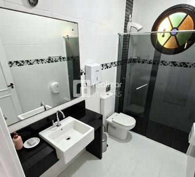 Casa, 5 quartos, 233 m² - Foto 4