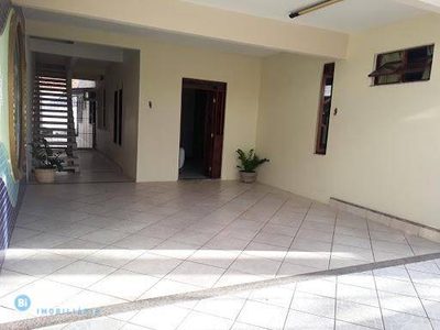 Casa, 3 quartos, 180 m² - Foto 2