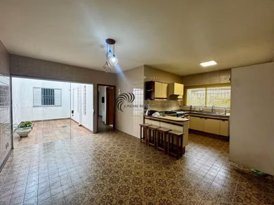 Casa, 4 quartos, 193 m² - Foto 1