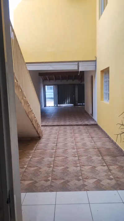 Sobrado, 3 quartos, 200 m² - Foto 1
