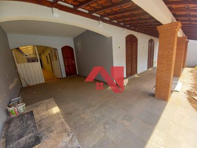 Casa, 3 quartos, 249 m² - Foto 2