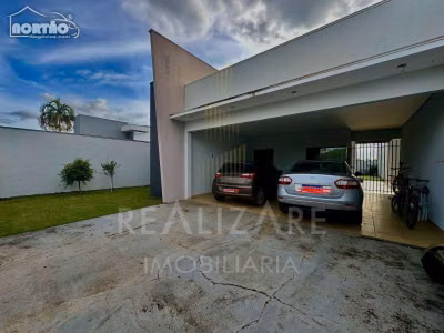 Casa, 4 quartos, 219 m² - Foto 1