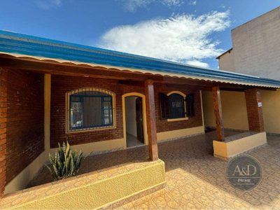 Casa, 3 quartos, 195 m² - Foto 1