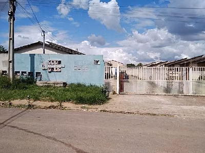 Casa, 2 quartos, 52 m² - Foto 1