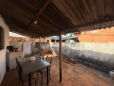 Casa, 3 quartos, 243 m² - Foto 2