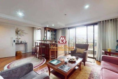 Apartamento, 3 quartos, 220 m² - Foto 1