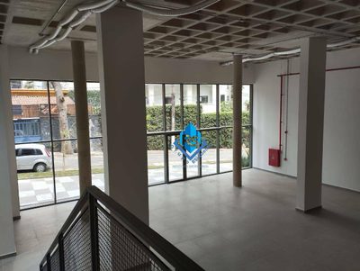 Loja-Salão, 370 m² - Foto 1