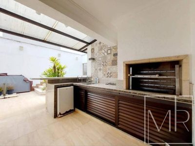 Cobertura, 3 quartos, 263 m² - Foto 2