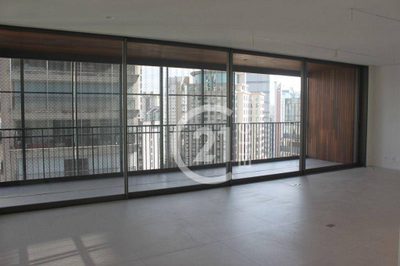 Apartamento, 3 quartos, 167 m² - Foto 1