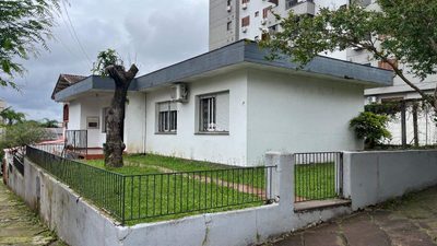 Casa, 3 quartos, 223 m² - Foto 1