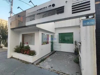 Casa, 1 quarto, 220 m² - Foto 1