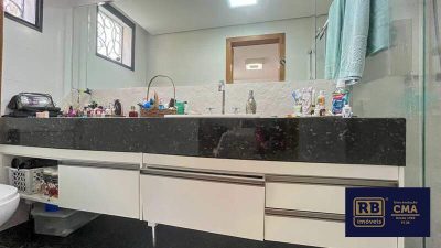Casa, 3 quartos, 215 m² - Foto 1